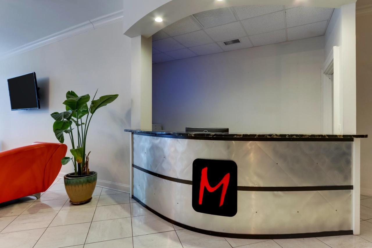 The Mantissa Hotel Hartsville Exterior photo